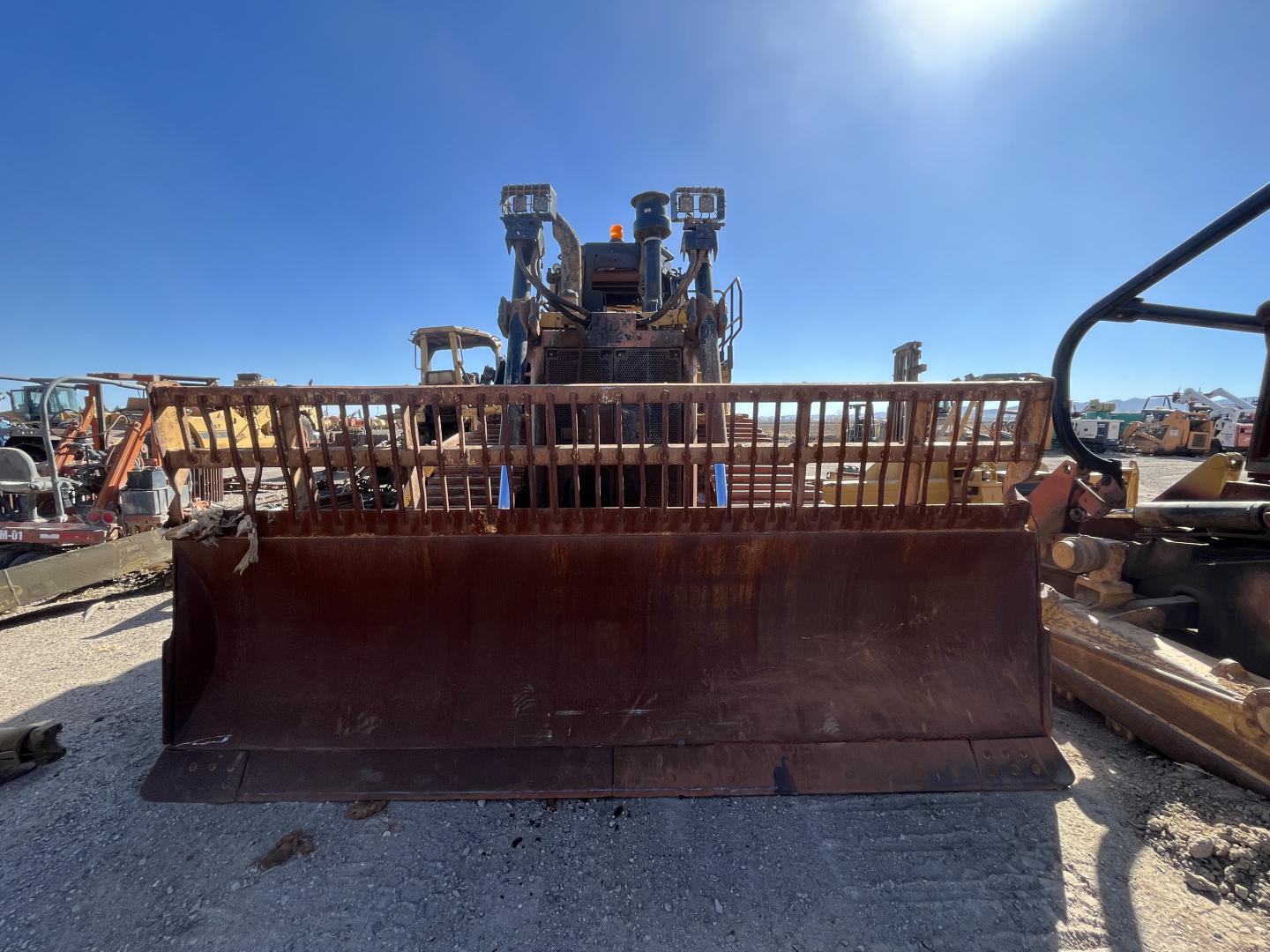 ./imagenes/INVOICE/2019/17392/TOPADOR FRONTAL CATERPILLAR D6T (6).JPG